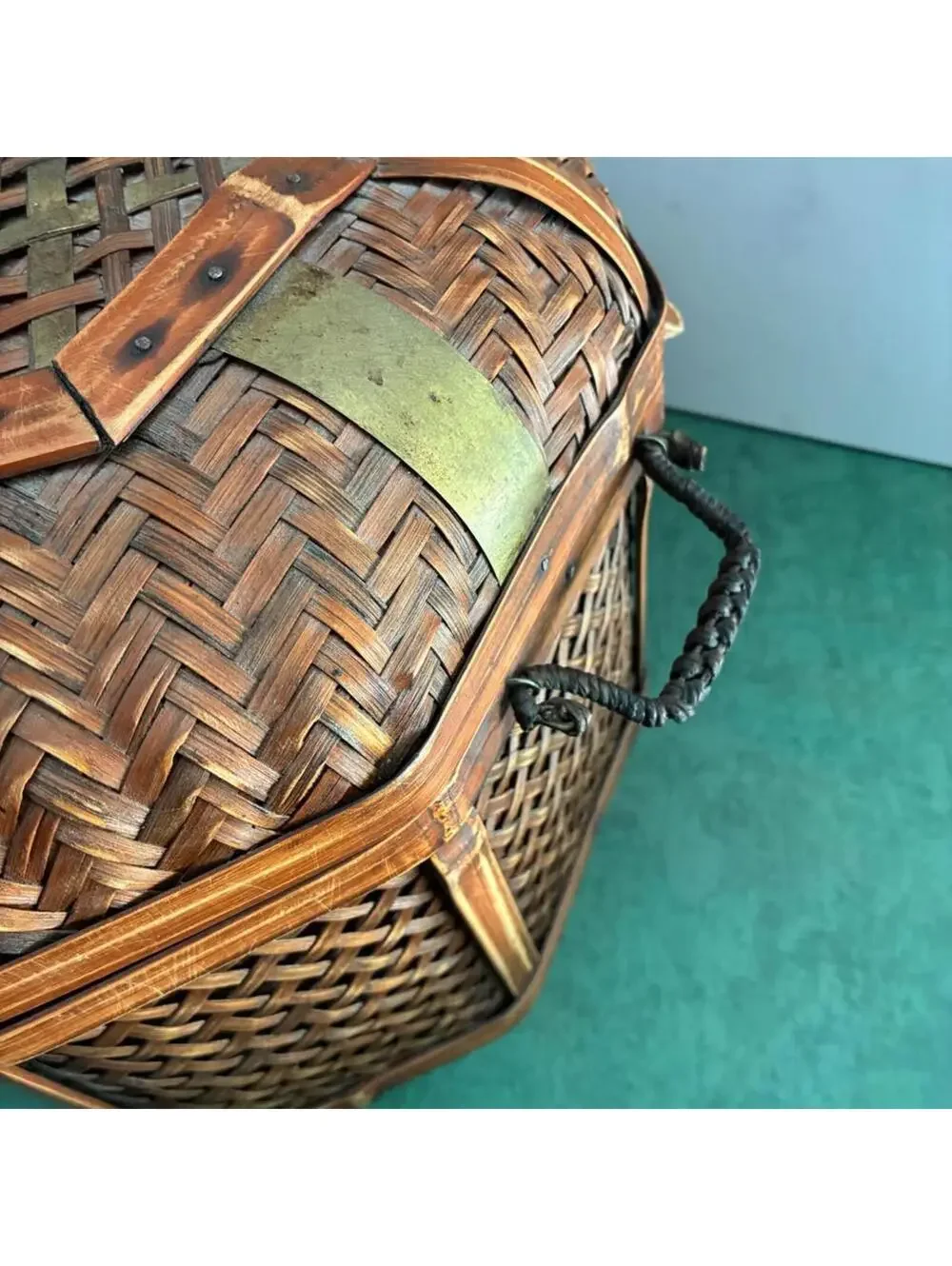 Vintage Octagonal Woven Bamboo Storage Box Basket Chest Brass Latch Asian Decor